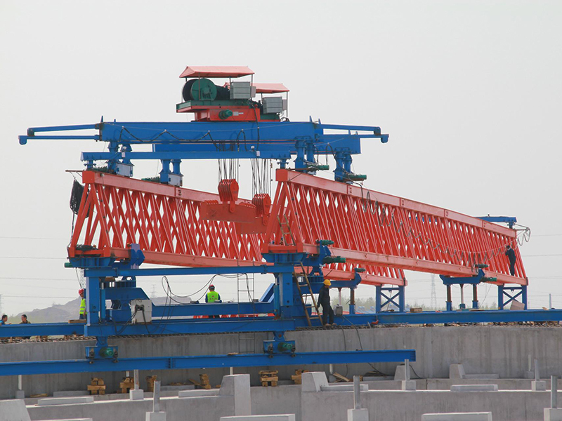 200噸自平衡架橋機