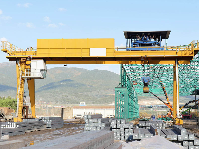 25噸雙主梁包廂龍門順利安裝中