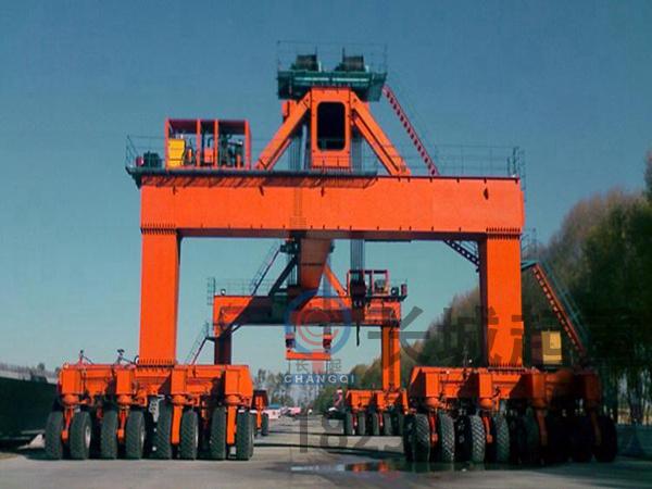 新疆阿勒泰提梁機廠家 龍門吊和提梁機的區別