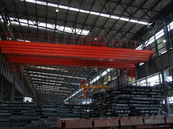 關(guān)于雙梁橋式起重機的運行機構(gòu)如何維護