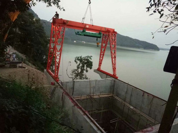 四川成都龍門吊廠家攻略