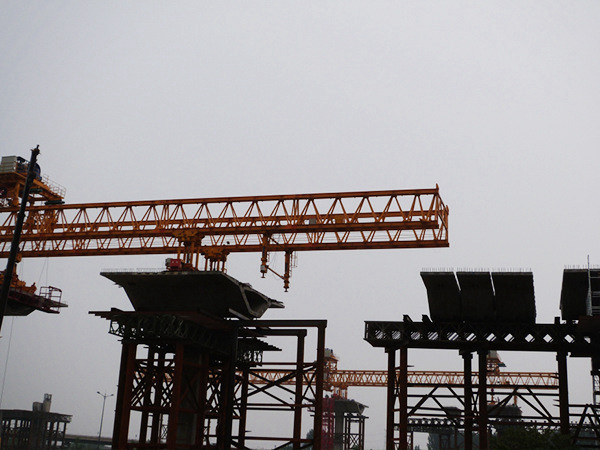 貴州興義架橋機(jī)租賃廠家電源開(kāi)關(guān)