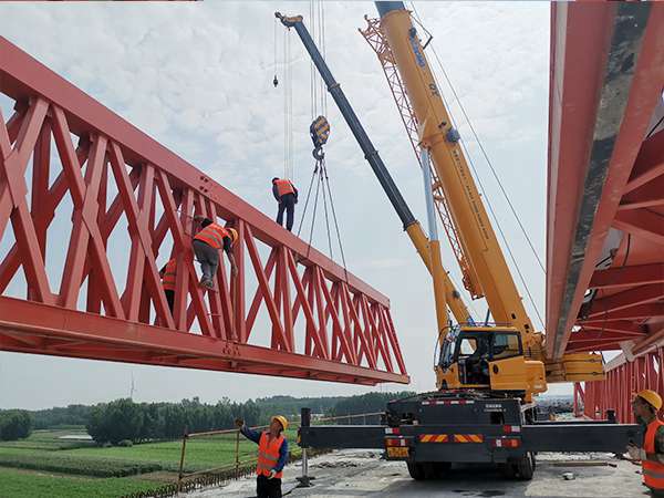 河北邢臺(tái)架橋機(jī)租賃廠家開(kāi)心就完事了